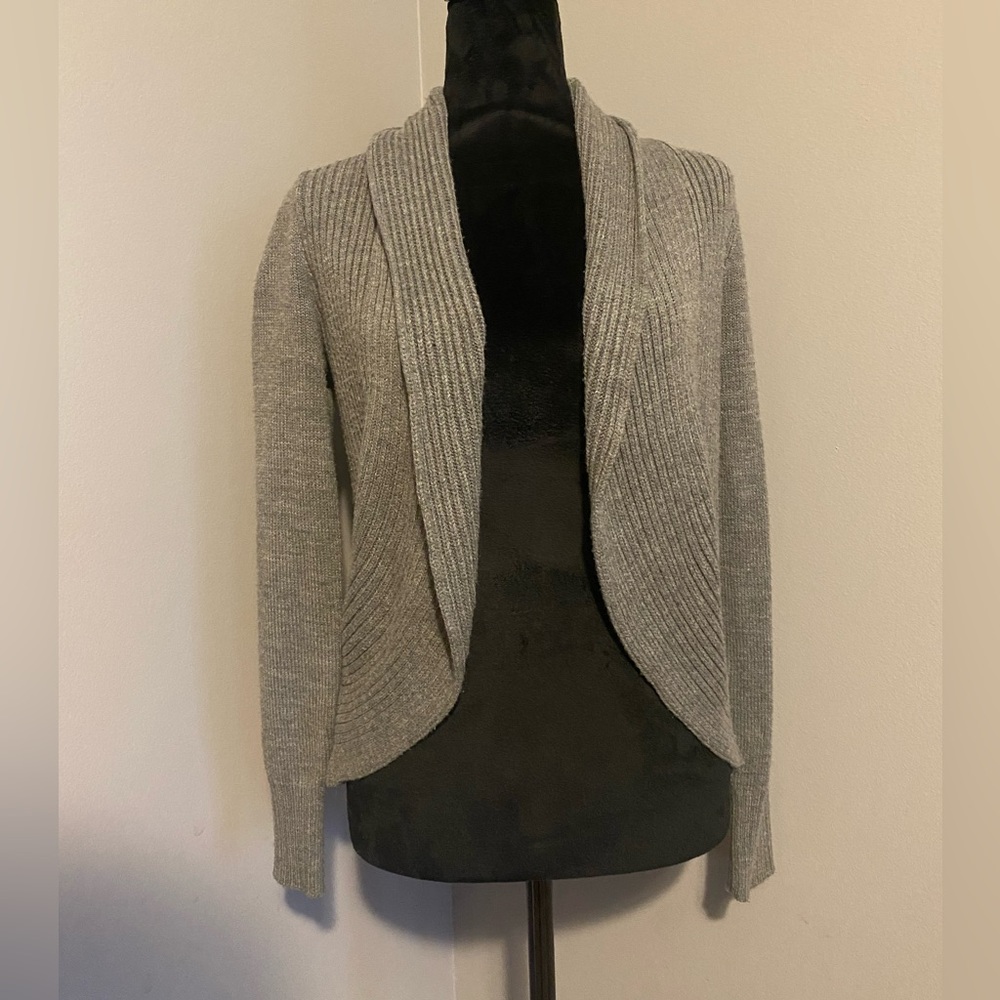 H&M Sweater Size Small